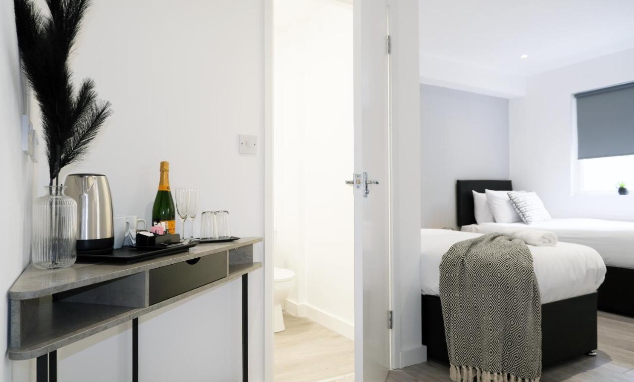 The Kop End Hotel By Serviced Living Liverpool Ngoại thất bức ảnh