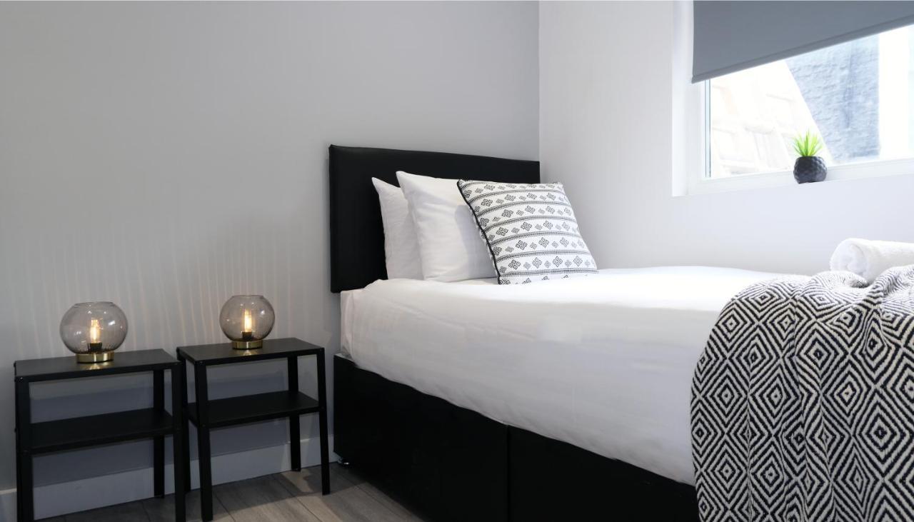 The Kop End Hotel By Serviced Living Liverpool Ngoại thất bức ảnh