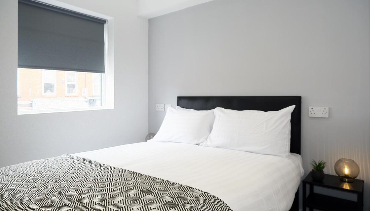 The Kop End Hotel By Serviced Living Liverpool Ngoại thất bức ảnh